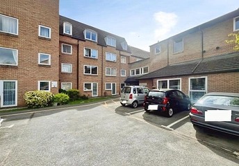 1 bedroom apartment to rent - Mount Hermon Road, Woking, GU22 - Property View 1