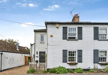 5 bedroom house to rent - Burrow Hill Green, Chobham, Woking, GU24 - Property View 1