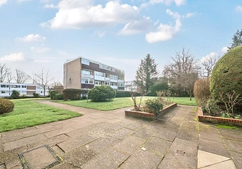 3 bedroom apartment for sale - Hill View Court, Woking, GU22 - Property View 1
