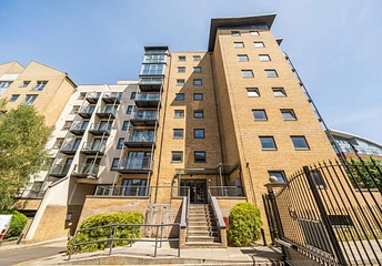 2 bedroom apartment for sale - Victoria Way, Woking, GU21 - Property View 1