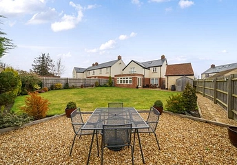 4 bedroom house for sale - Dovecote Place, Curbridge, Witney, OX29 - Property View 1
