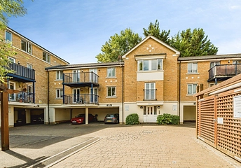 2 bedroom apartment to rent - West End Road, High Wycombe, HP11 - Property View 1