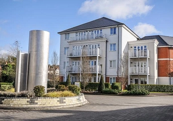 2 bedroom apartment to rent - Chequers Avenue, High Wycombe, HP11 - Property View 1