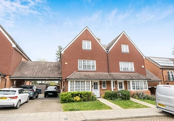 4 bedroom house to rent - Clayton Road, Lane End, High Wycombe, HP14 - Property View 1