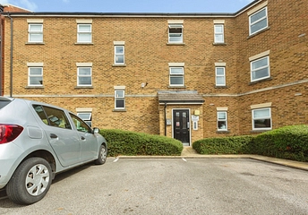 2 bedroom apartment to rent - Kingsgate, Aylesbury, HP19 - Property View 1