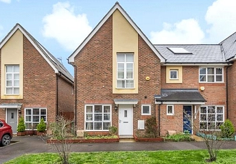 3 bedroom house to rent - Fuggle Drive, Aylesbury, HP21 - Property View 1