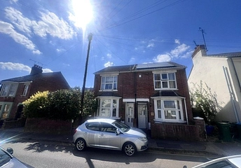 3 bedroom house to rent - Eastern Street, Aylesbury, HP20 - Property View 1