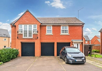 2 bedroom maisonette to rent - Wyatt Way, Aylesbury, HP18 - Property View 1